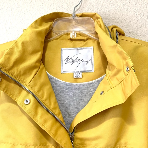 Weatherproof Yellow Fully Lined Raincoat Small Excellent Condition - Picture 12 of 15